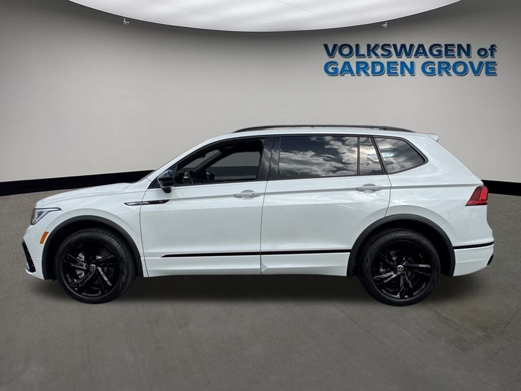 Used 2023 Volkswagen Tiguan 2.0T SE R-Line Black SUV