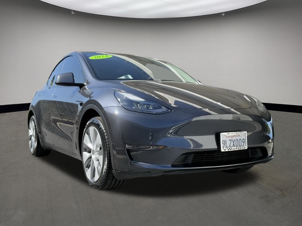 Used 2024 Tesla Model Y Long Range SUV