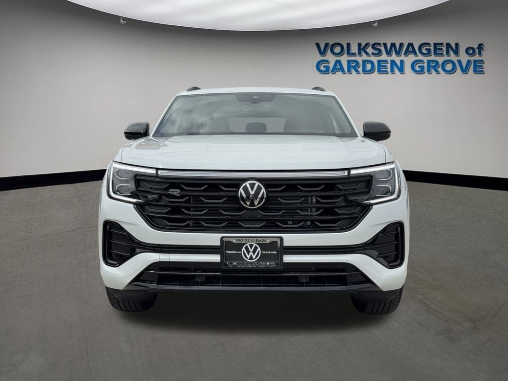 New 2026 Volkswagen Atlas Cross Sport 2.0T SEL R-Line Black SUV