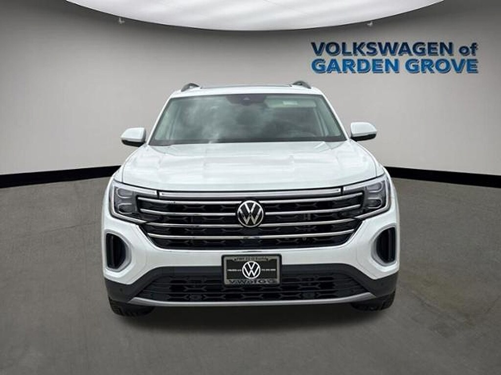 New 2026 Volkswagen Atlas SE w/Technology SUV
