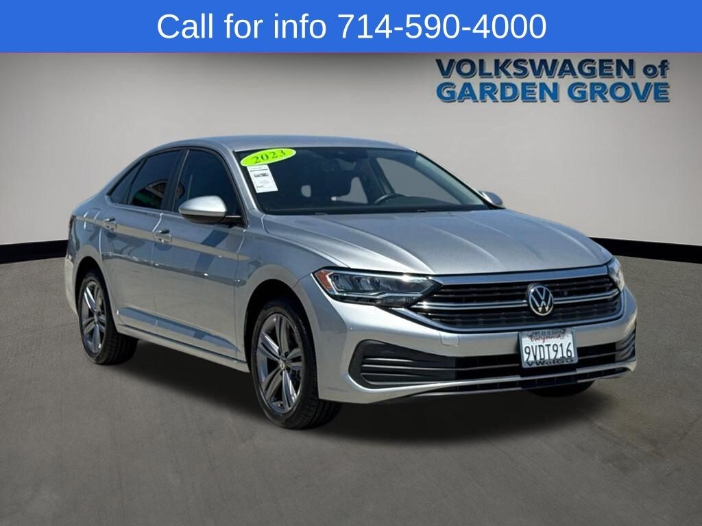 Used 2023 Volkswagen Jetta 1.5T SE Sedan