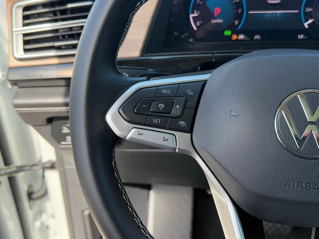2026 Volkswagen Atlas SE w/Tech - Photo 15