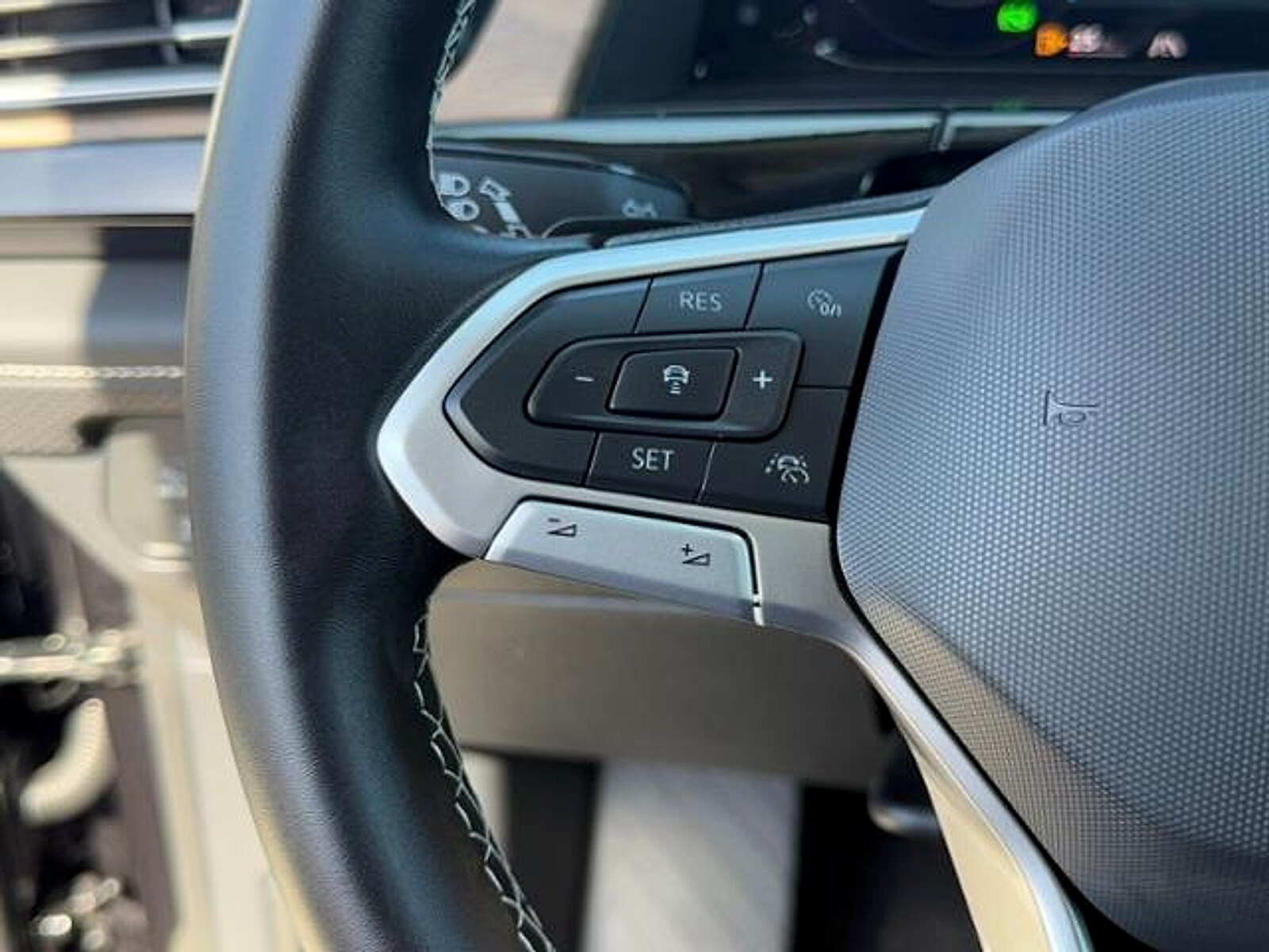 2026 Volkswagen Atlas SE w/Tech - Photo 14