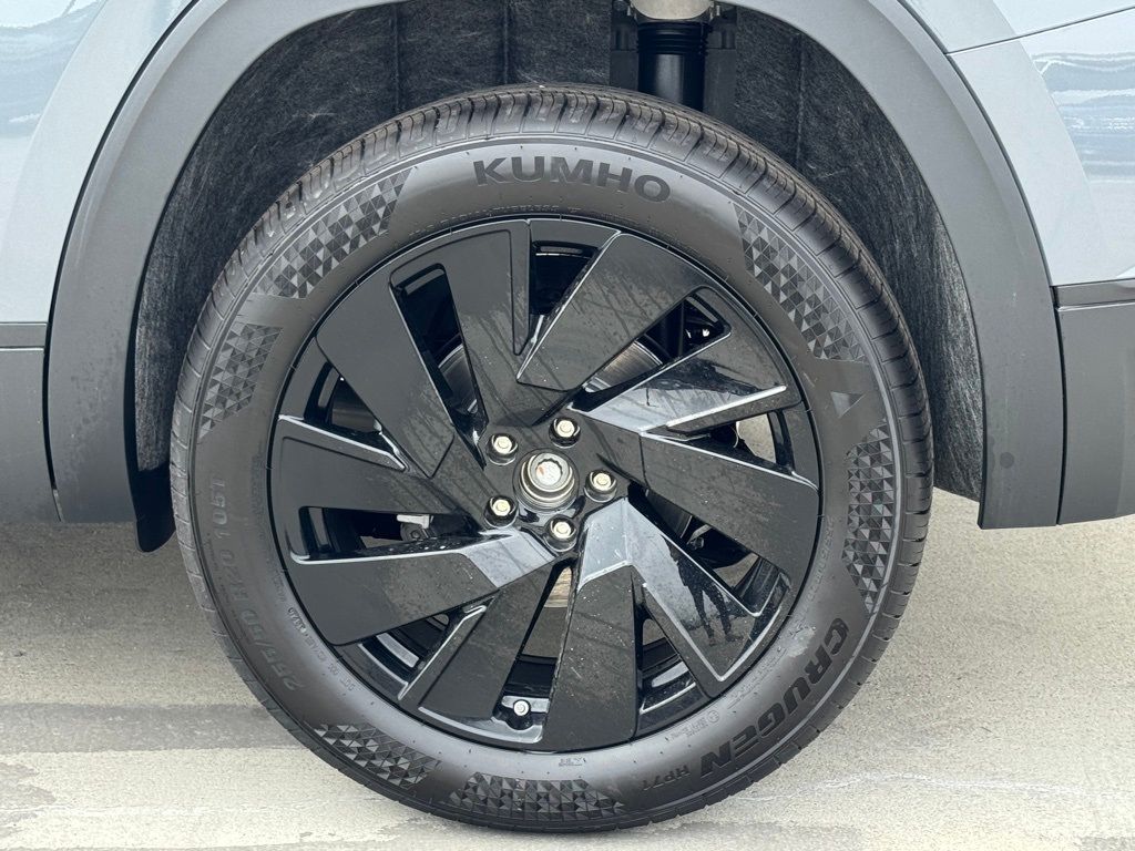 2026 Volkswagen Atlas SE w/Tech - Photo 12