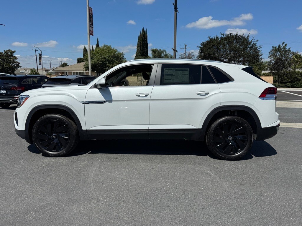 2026 Volkswagen Atlas Cross Sport SE Technology photo 4