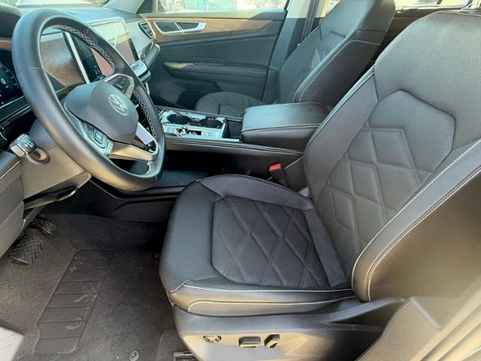 2026 Volkswagen Atlas SE w/Tech - Photo 11
