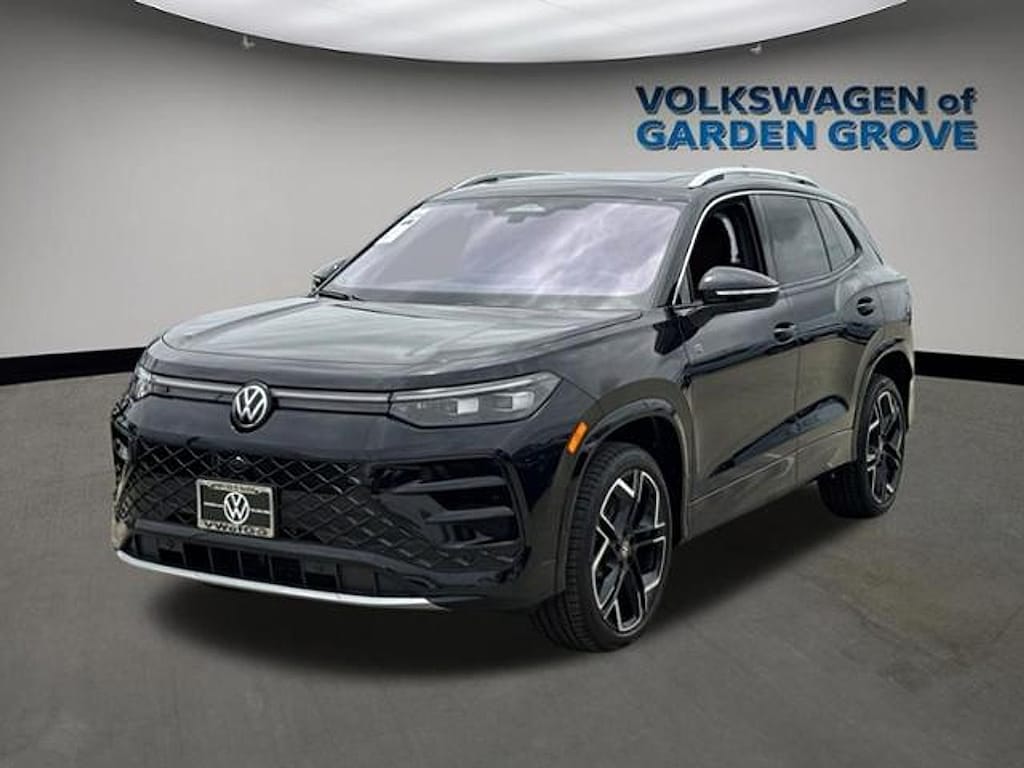 New 2026 Volkswagen Tiguan 2.0T SEL R-Line Turbo SUV