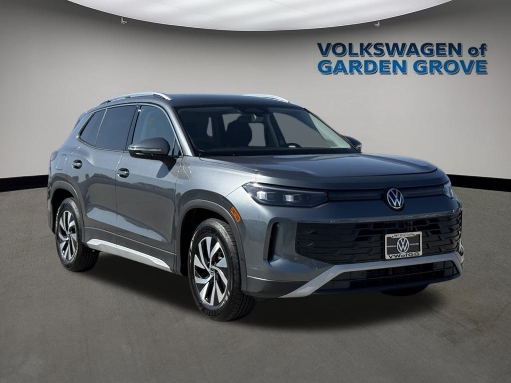 New 2025 Volkswagen Tiguan 2.0T S SUV