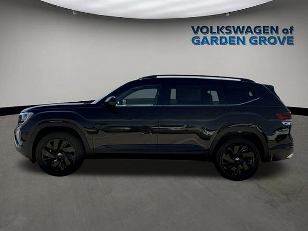 New 2026 Volkswagen Atlas SE w/Technology SUV