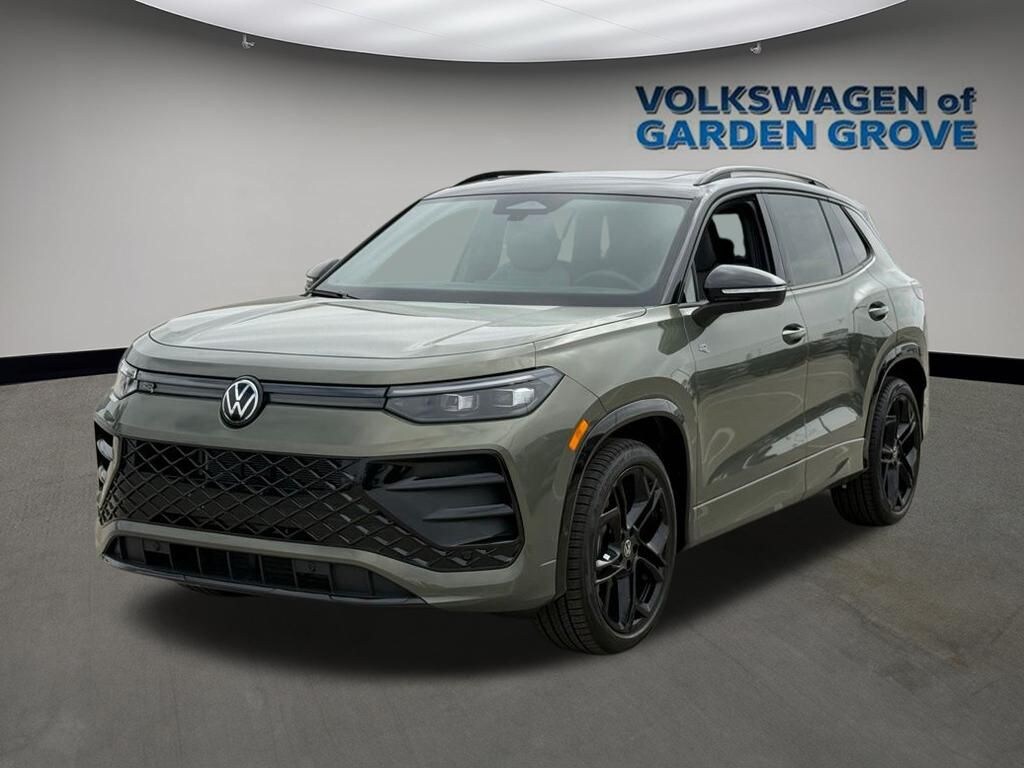 New 2026 Volkswagen Tiguan 2.0T SE R-Line Black SUV