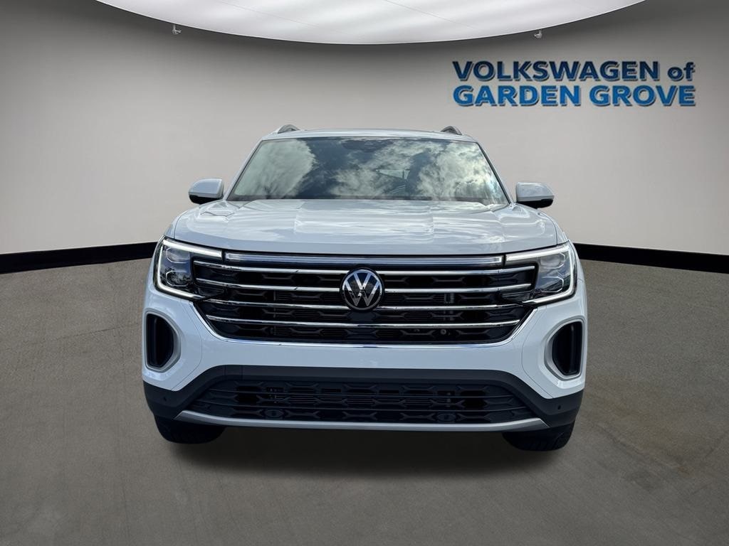 New 2025 Volkswagen Atlas 2.0T SE w/Technology SUV