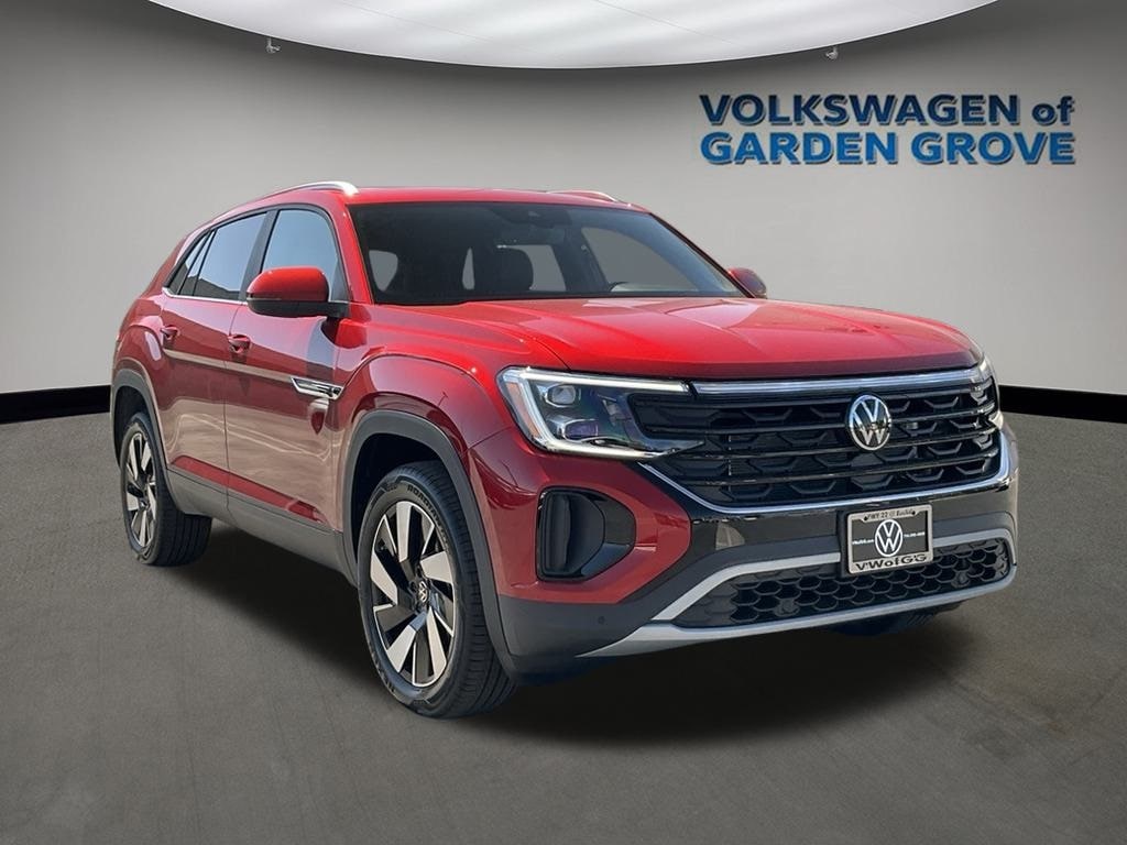 New 2024 Volkswagen Atlas Cross Sport 2.0T SE w/Technology SUV