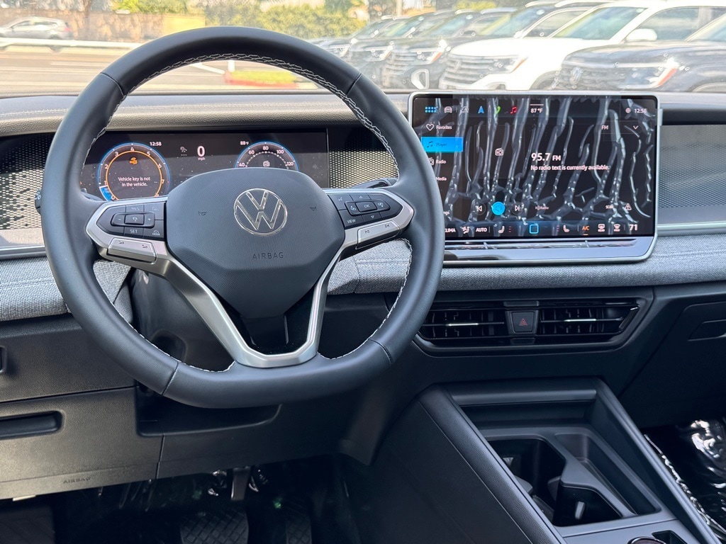 2025 Volkswagen Tiguan S - Photo 17