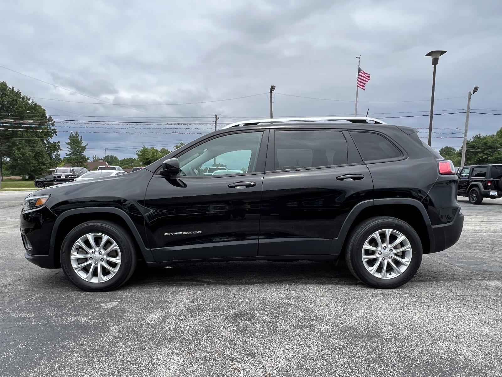 Used 2020 Jeep Cherokee Latitude with VIN 1C4PJLCB8LD535777 for sale in North Vernon, IN