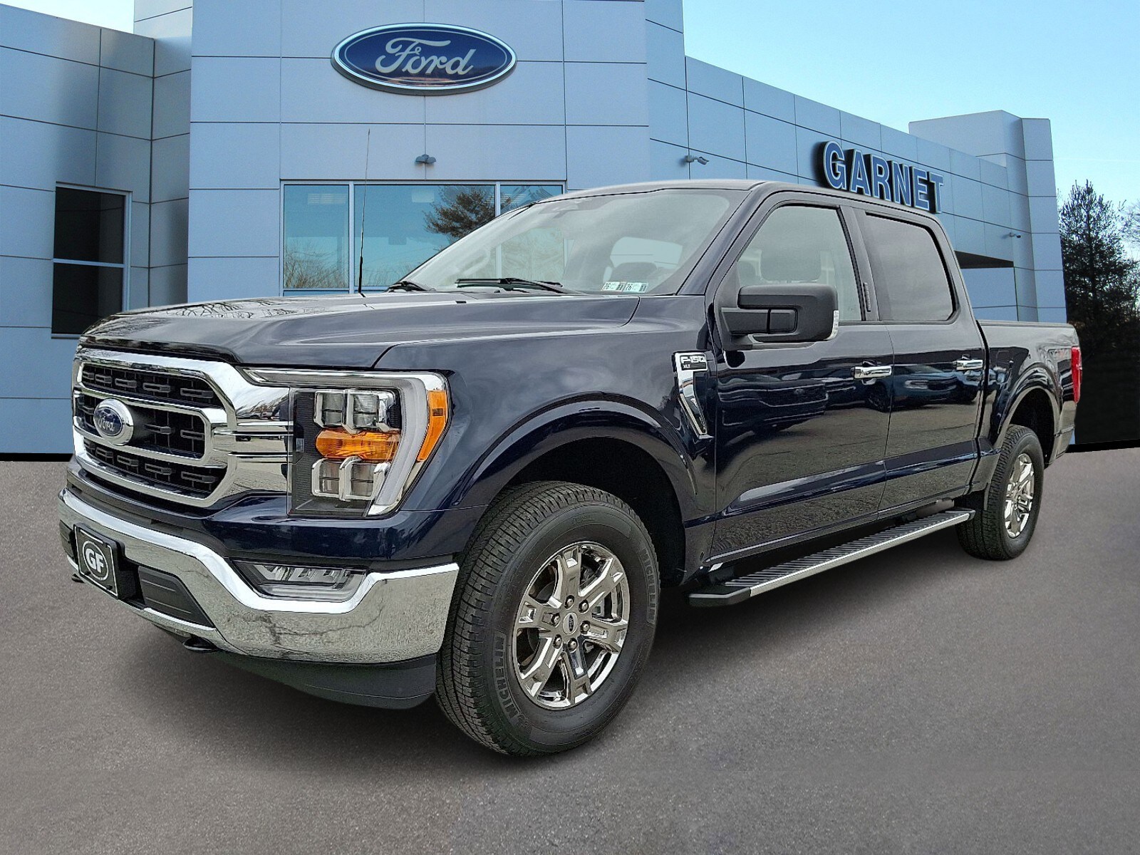 2023 Ford F-150 XLT photo 2
