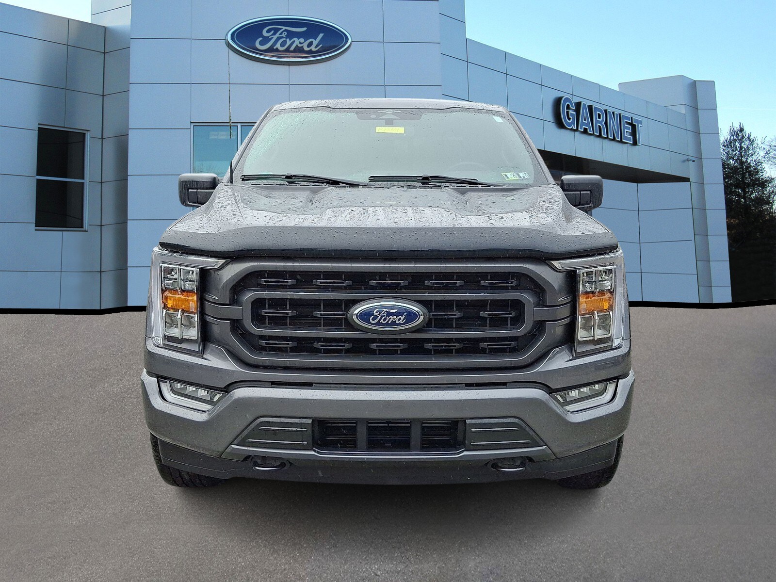 2023 Ford F-150 XLT photo 2