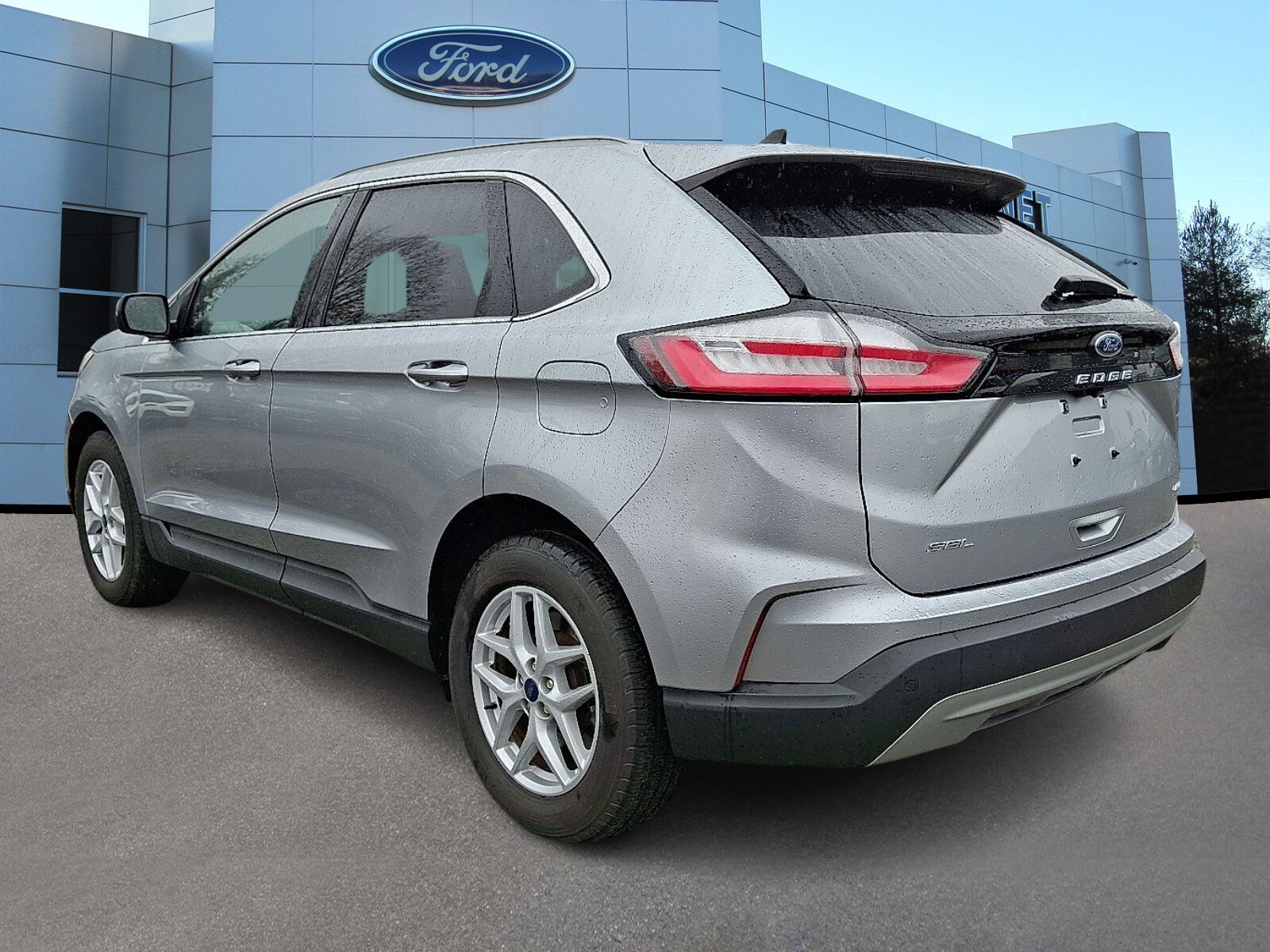 2022 Ford Edge SEL photo 4