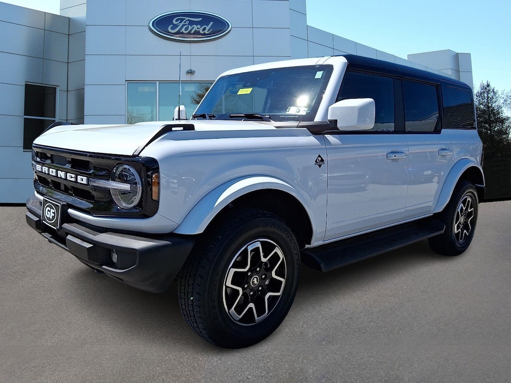 Certified 2025 Ford Bronco Outer Banks
