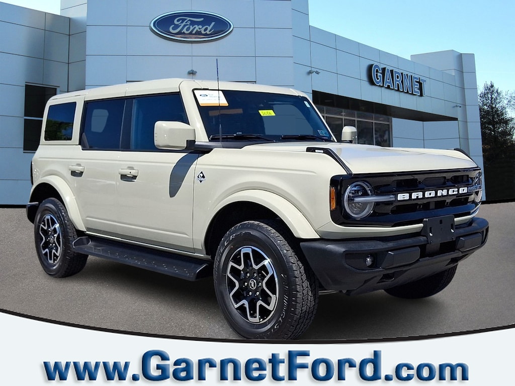Certified 2025 Ford Bronco Outer Banks 23