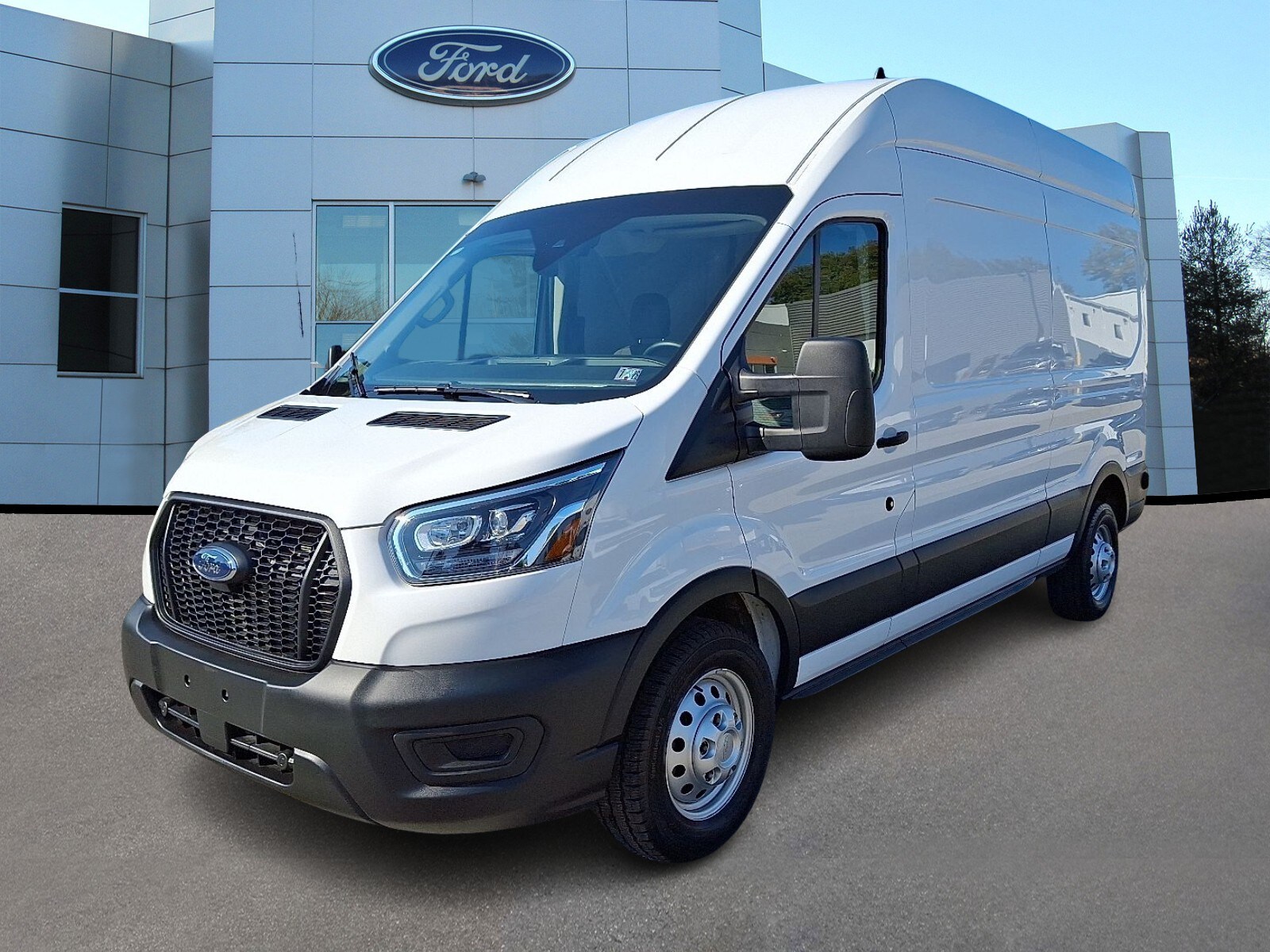 2024 Ford Transit photo 3