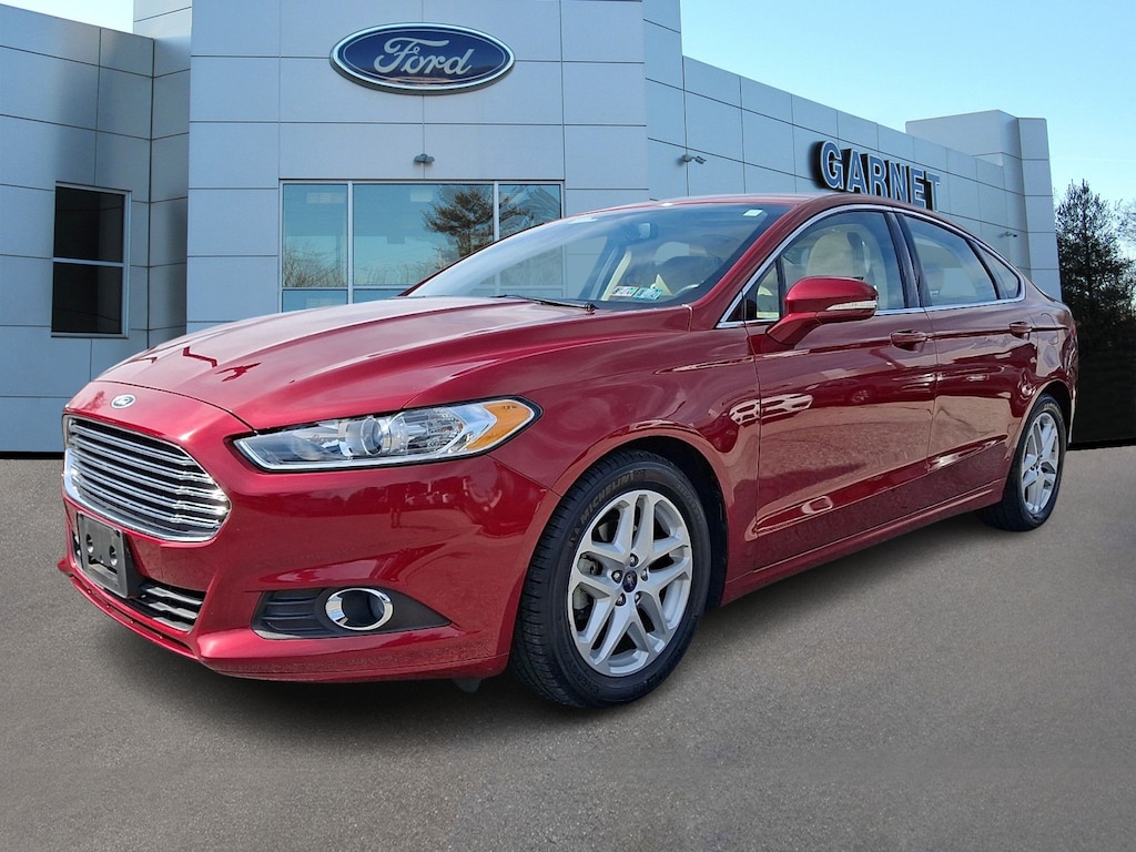 Used 2015 Ford Fusion SE SD