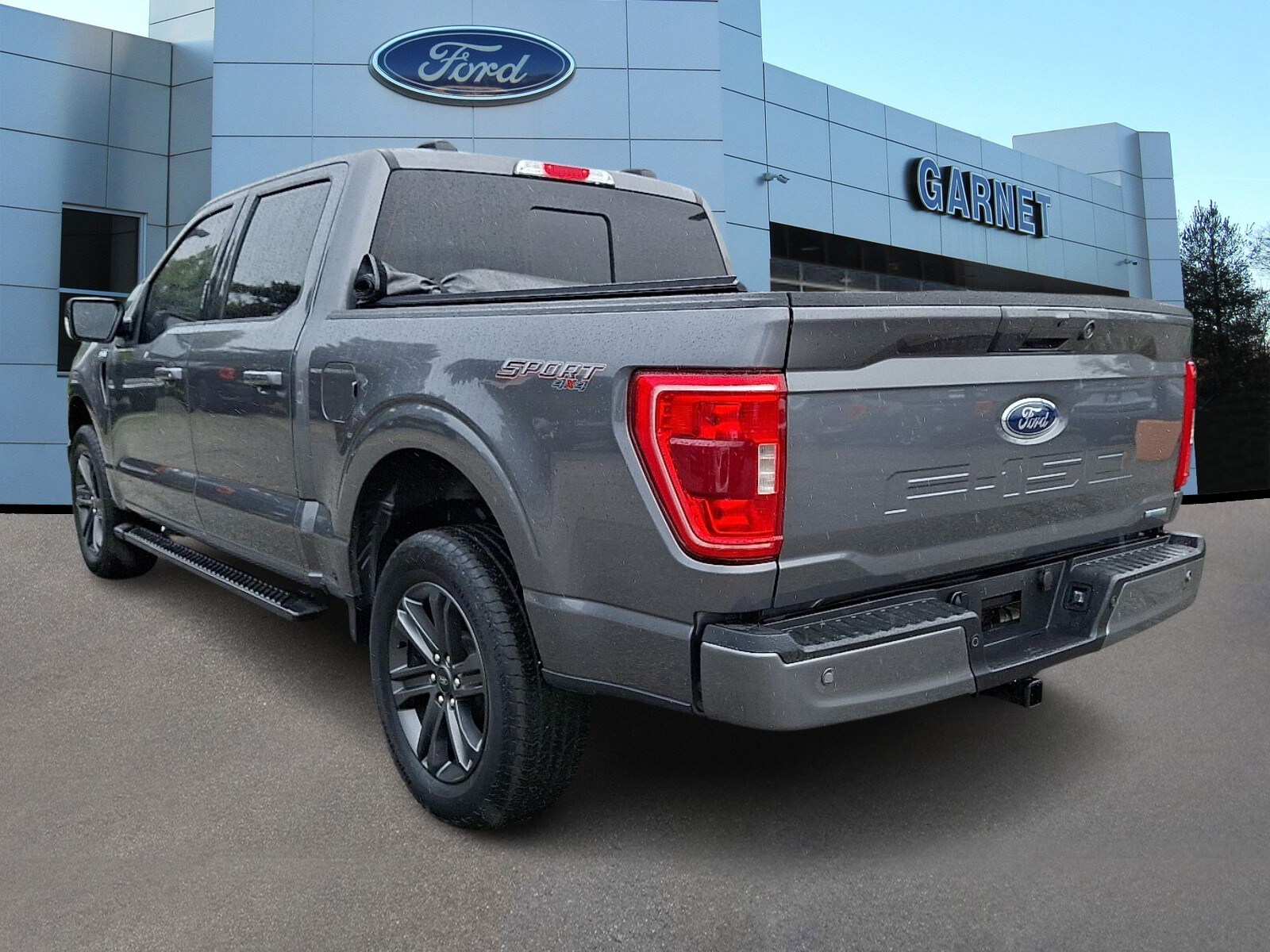 2023 Ford F-150 XLT photo 4
