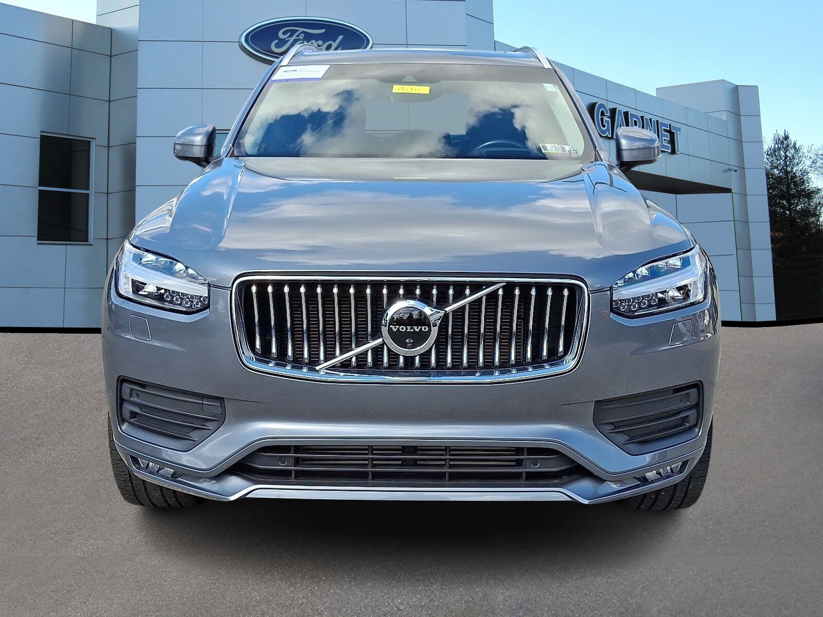 2020 Volvo XC90 T6 Momentum photo 2