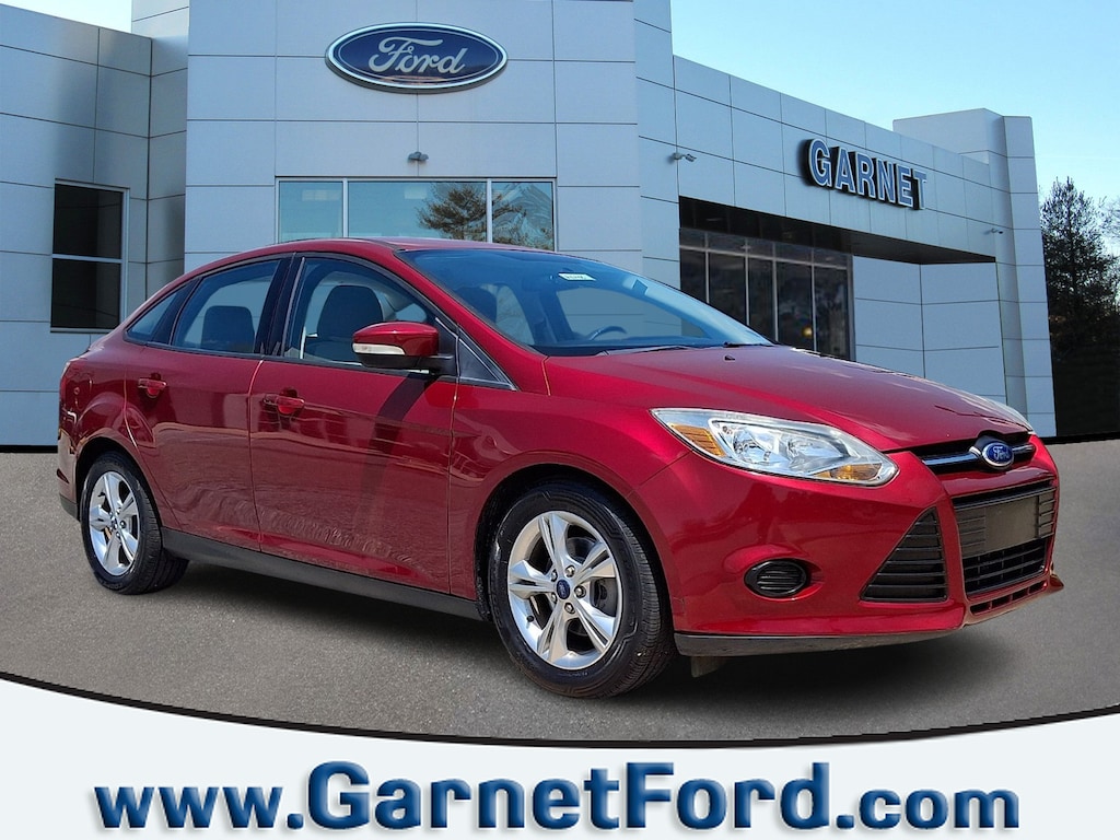 Used 2013 Ford Focus SE SDN