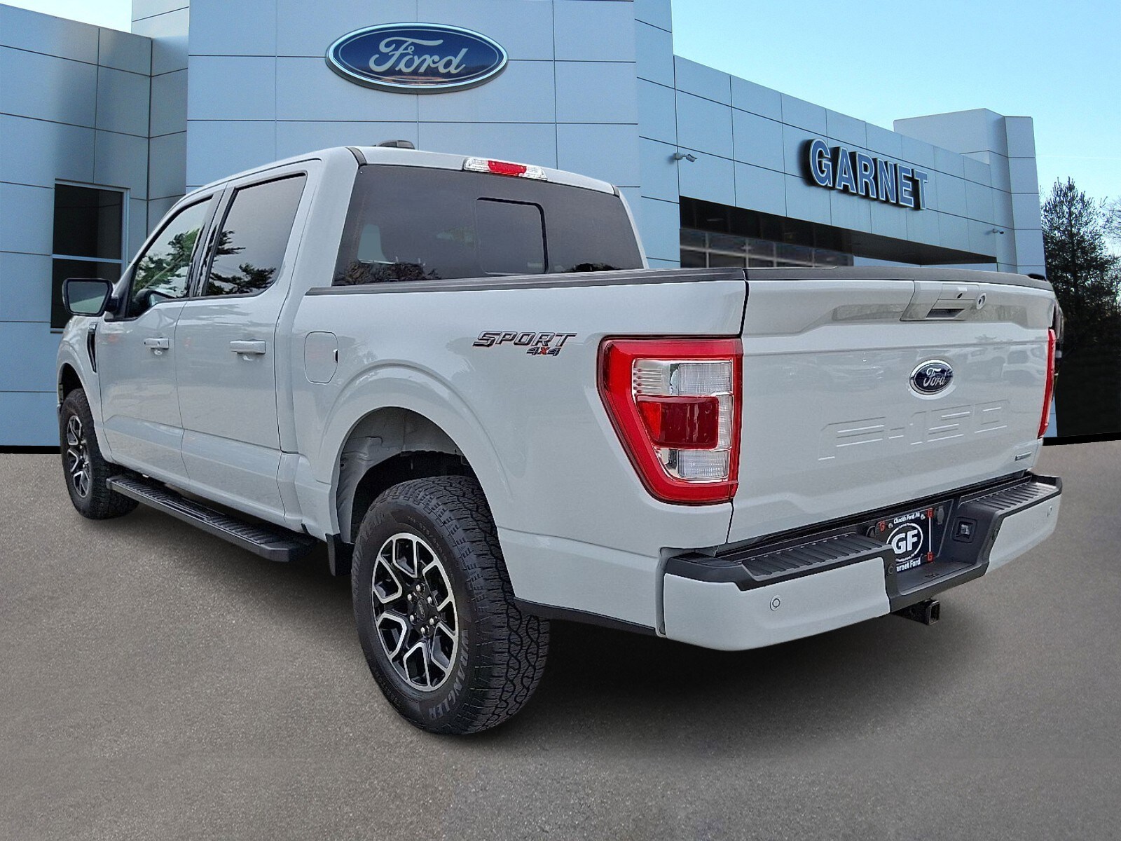 2023 Ford F-150 Lariat photo 3