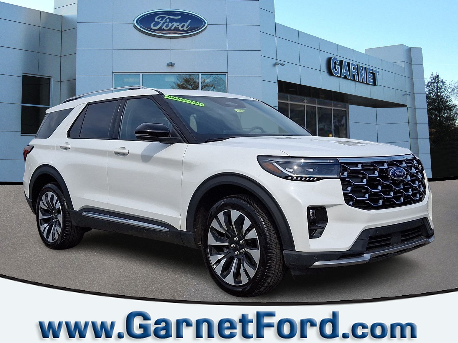 2026 Ford Explorer Platinum 4WD's photo