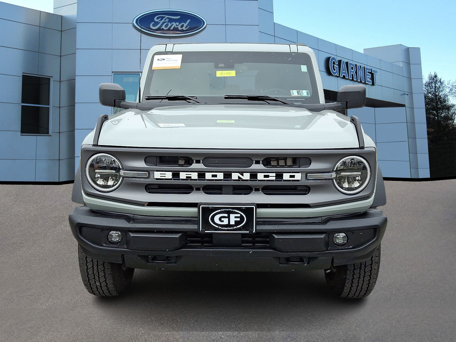 2024 Ford Bronco Big Bend photo 2