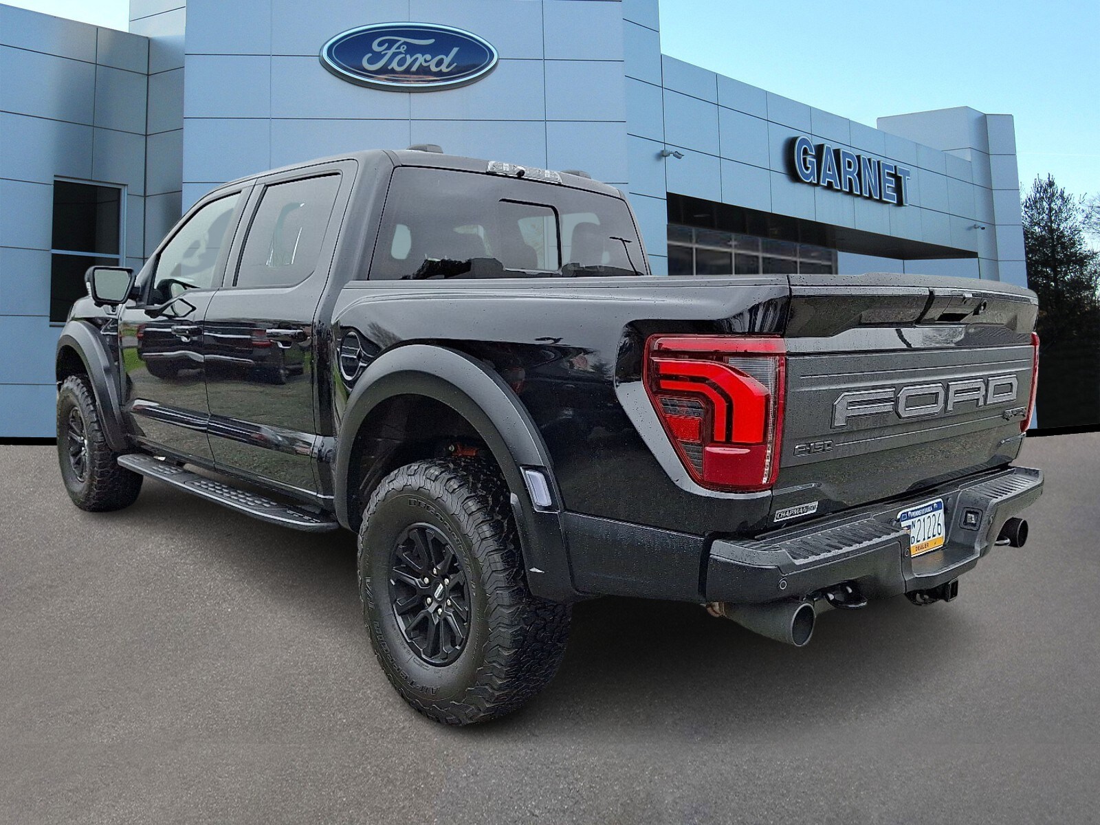 2025 Ford F-150 Raptor photo 2