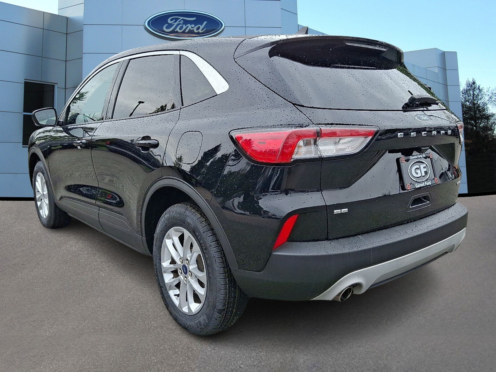 2022 Ford Escape SE photo 3