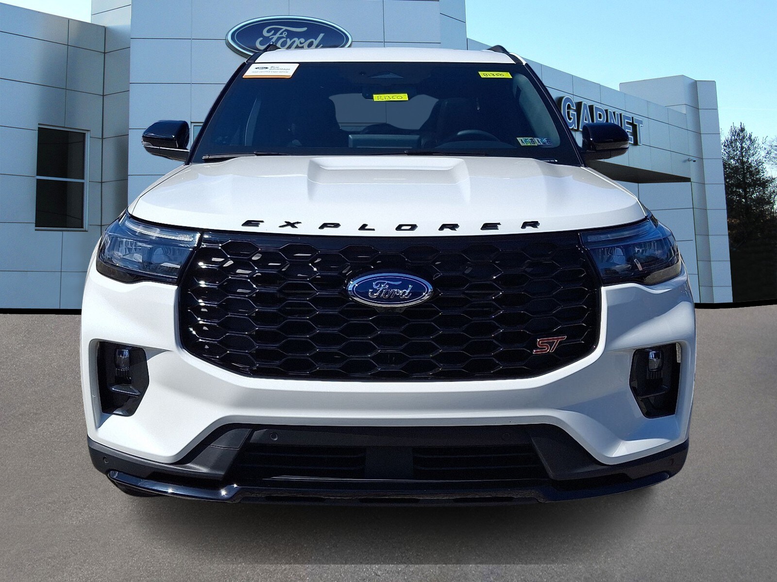 2025 Ford Explorer ST photo 2
