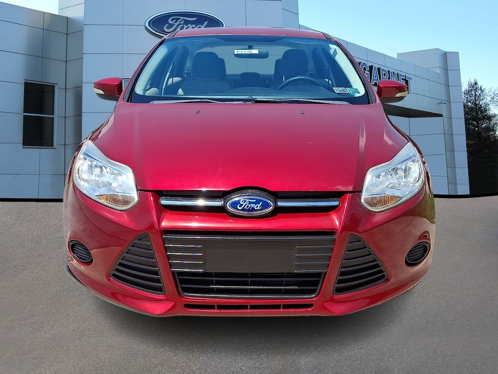 Used 2013 Ford Focus SE SDN
