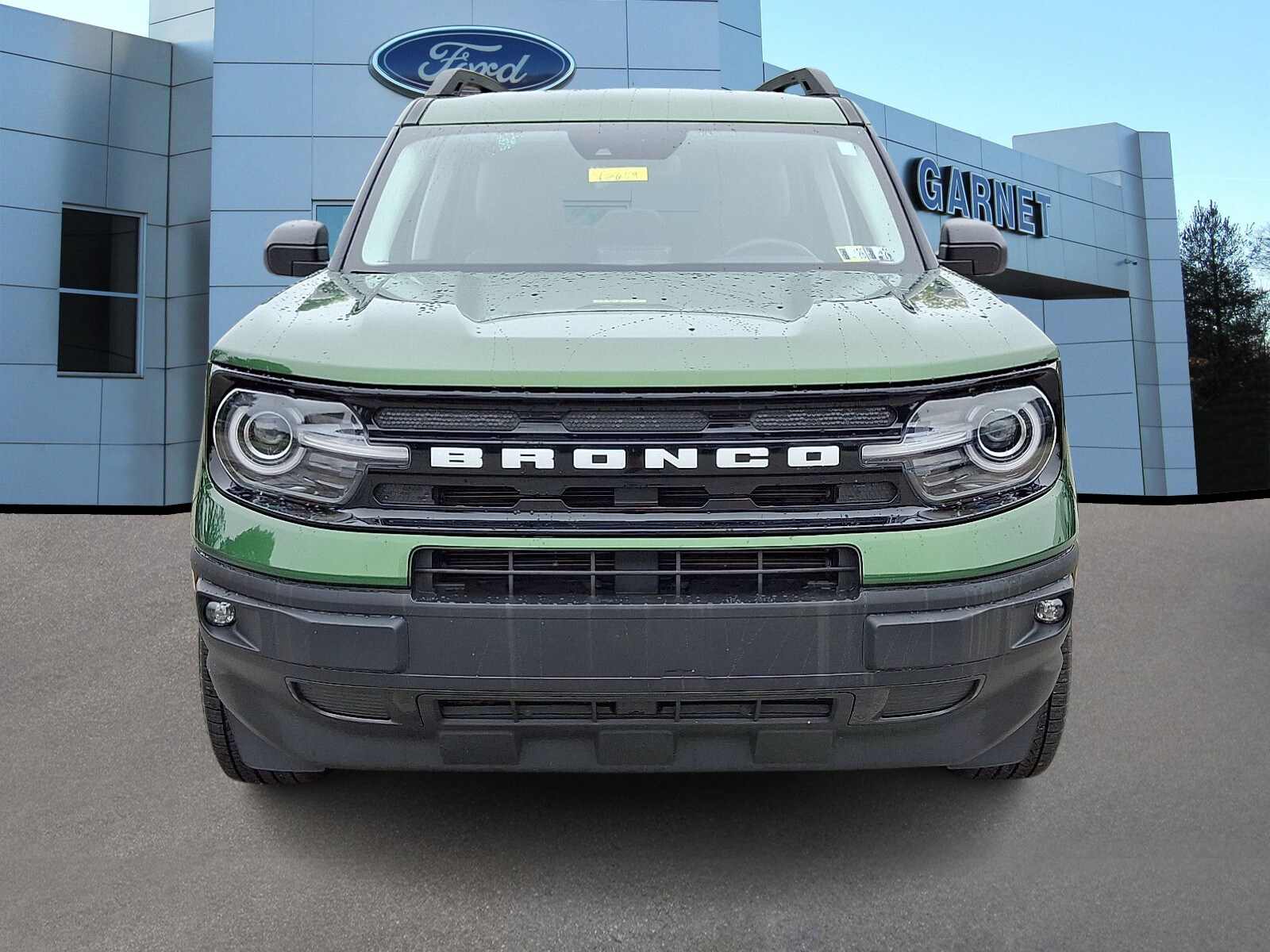 2023 Ford Bronco Sport Outer Banks photo 2