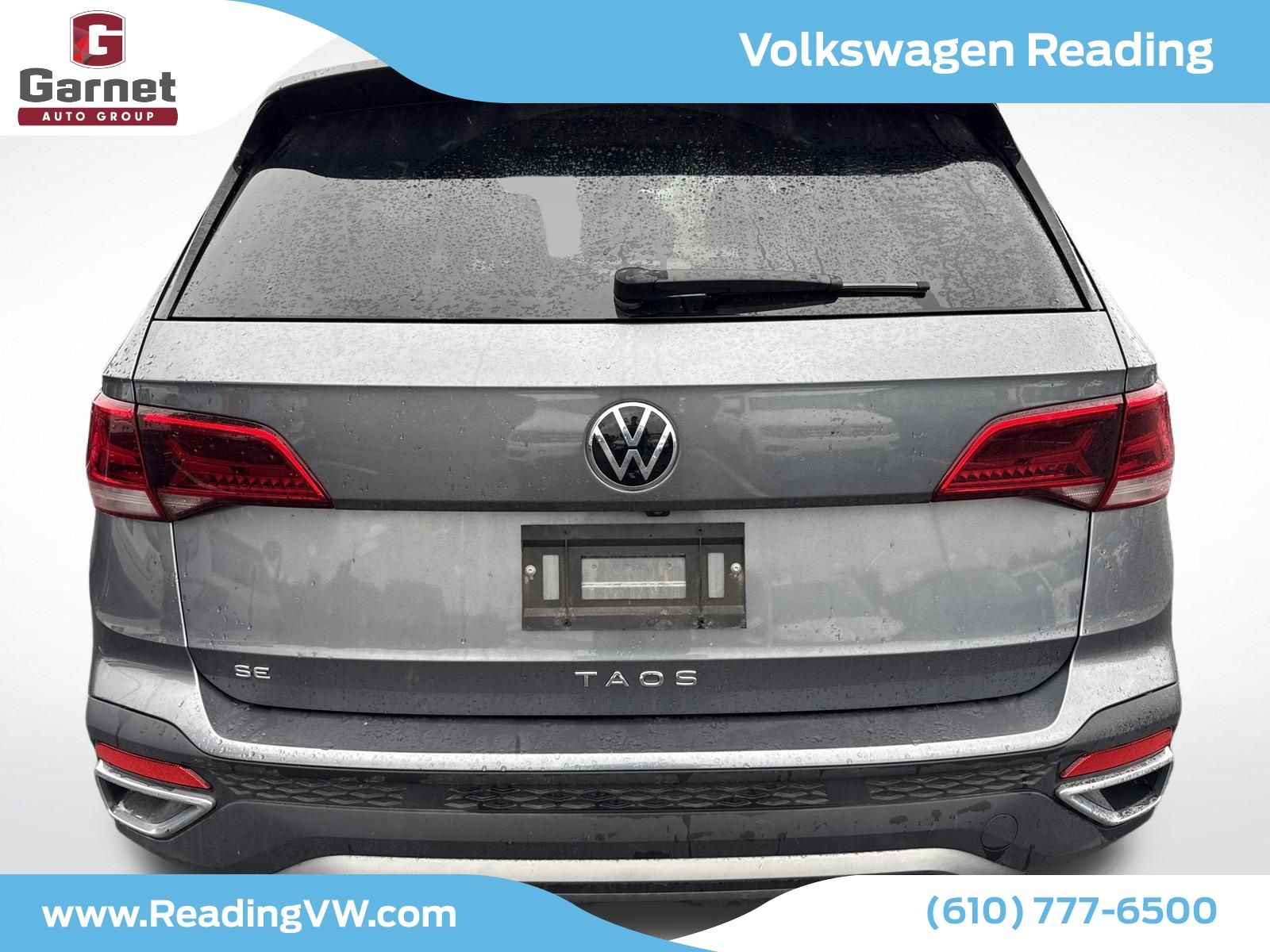 2024 Volkswagen Taos SE photo 3