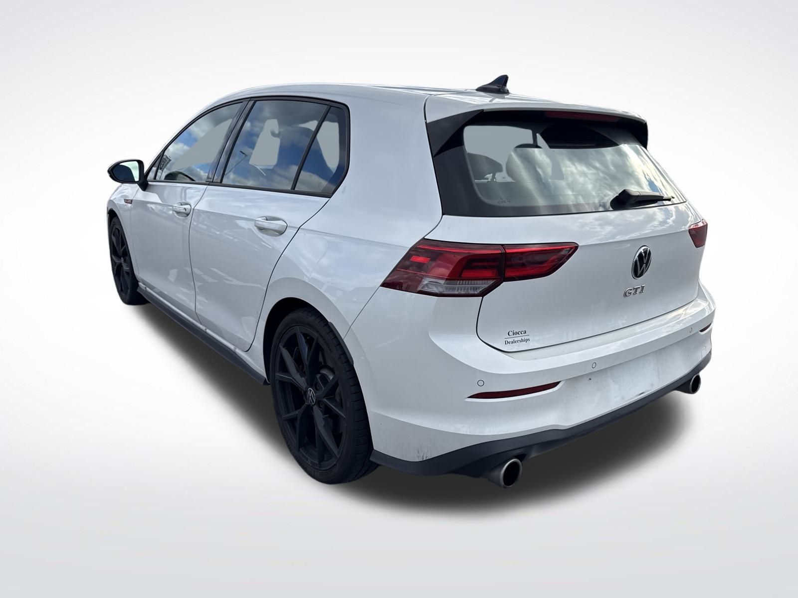 2024 Volkswagen Golf GTI 380 SE photo 3