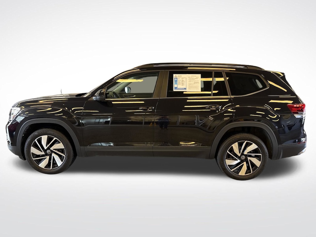 Used 2025 Volkswagen Atlas 2.0T SE w/Technology SUV