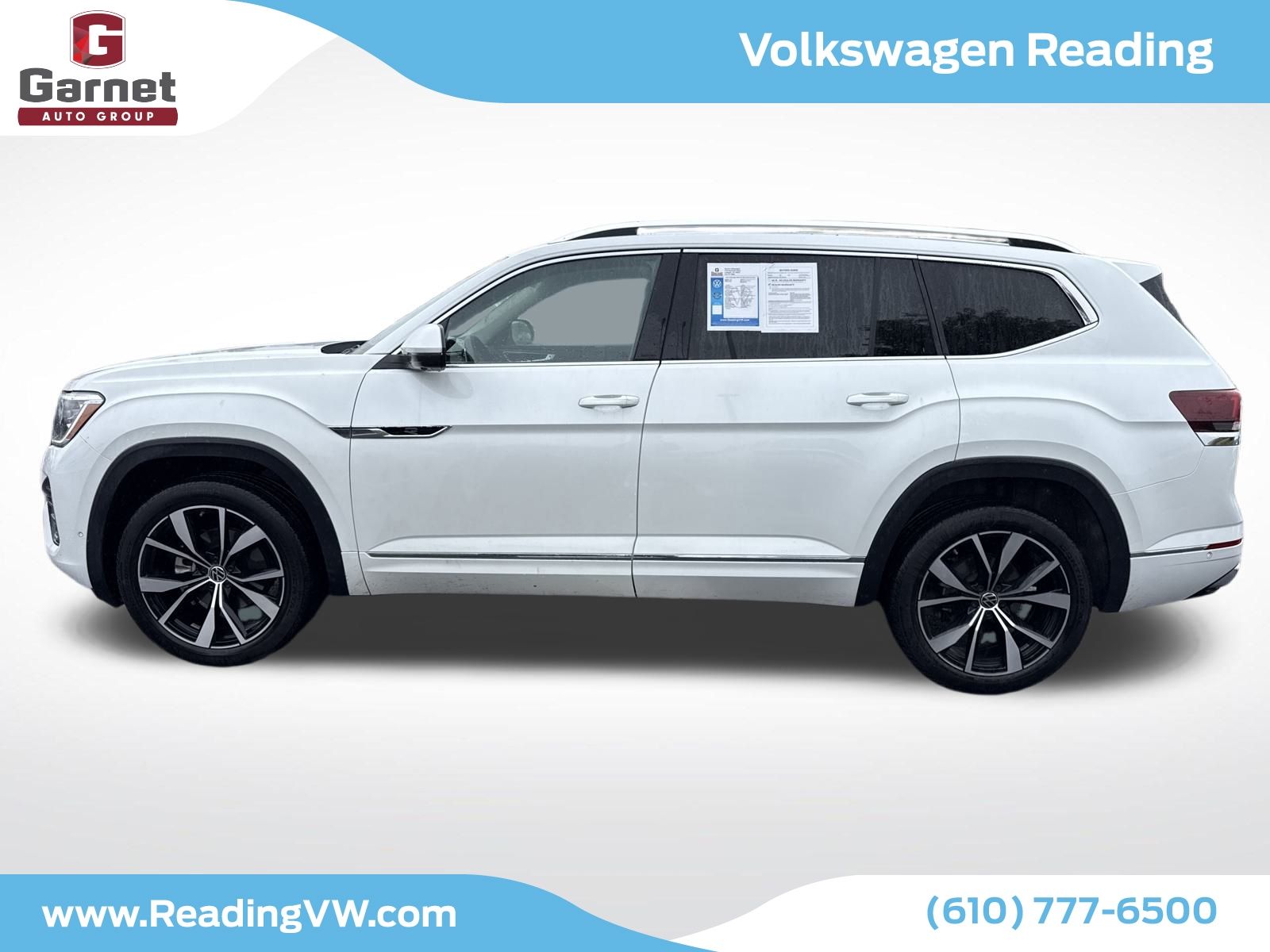 2024 Volkswagen Atlas SEL Premium R-Line photo 2