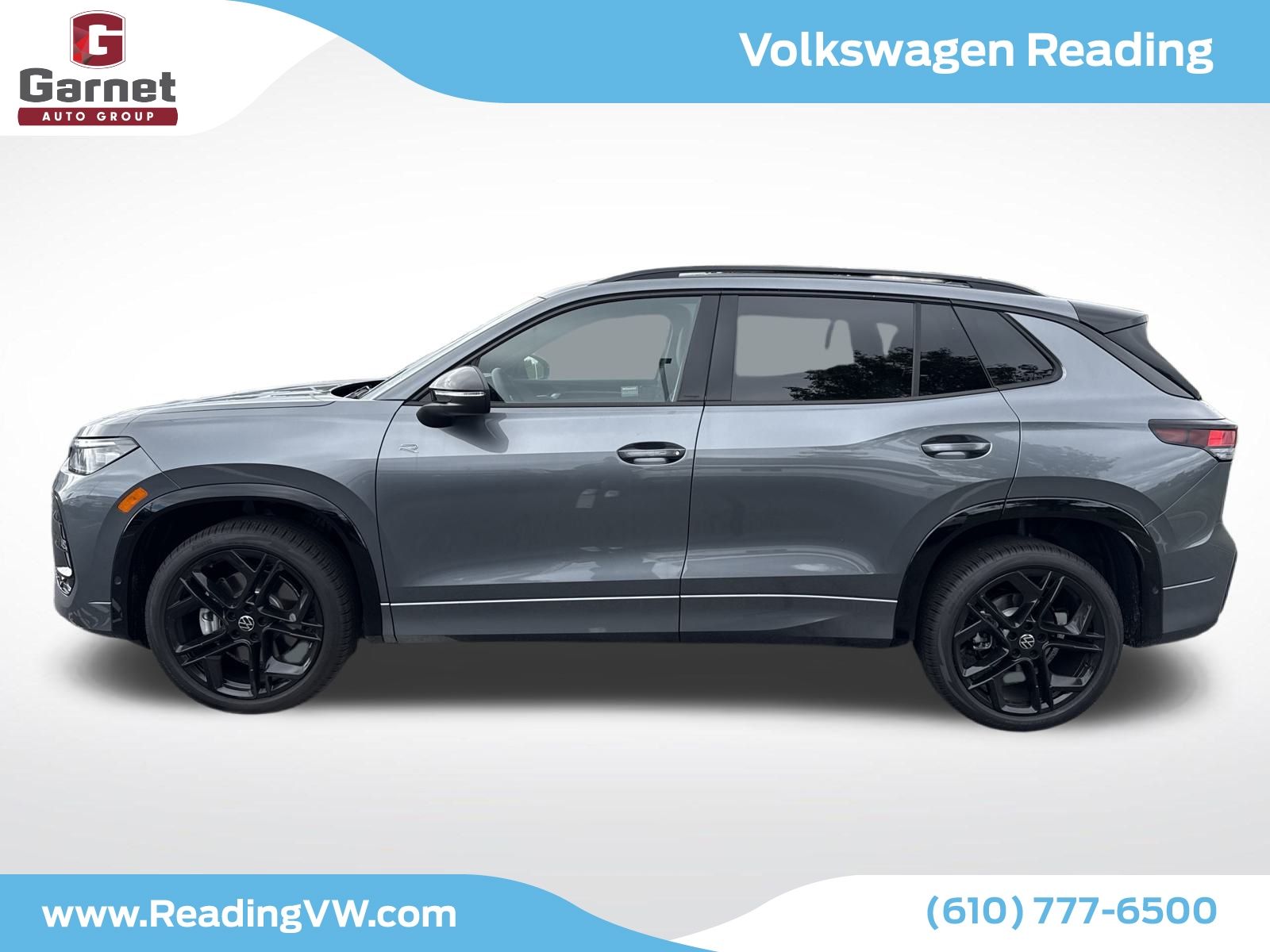 2025 Volkswagen Tiguan SE R-Line Black photo 2