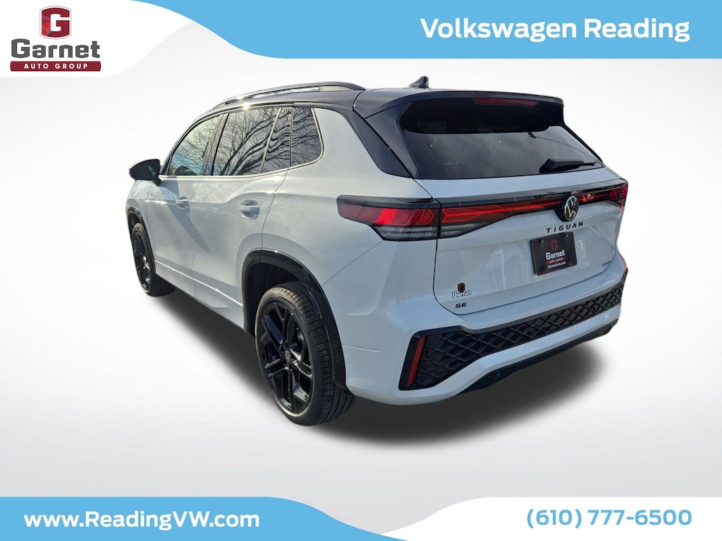 New 2026 Volkswagen Tiguan 2.0T SE R-Line Black SUV