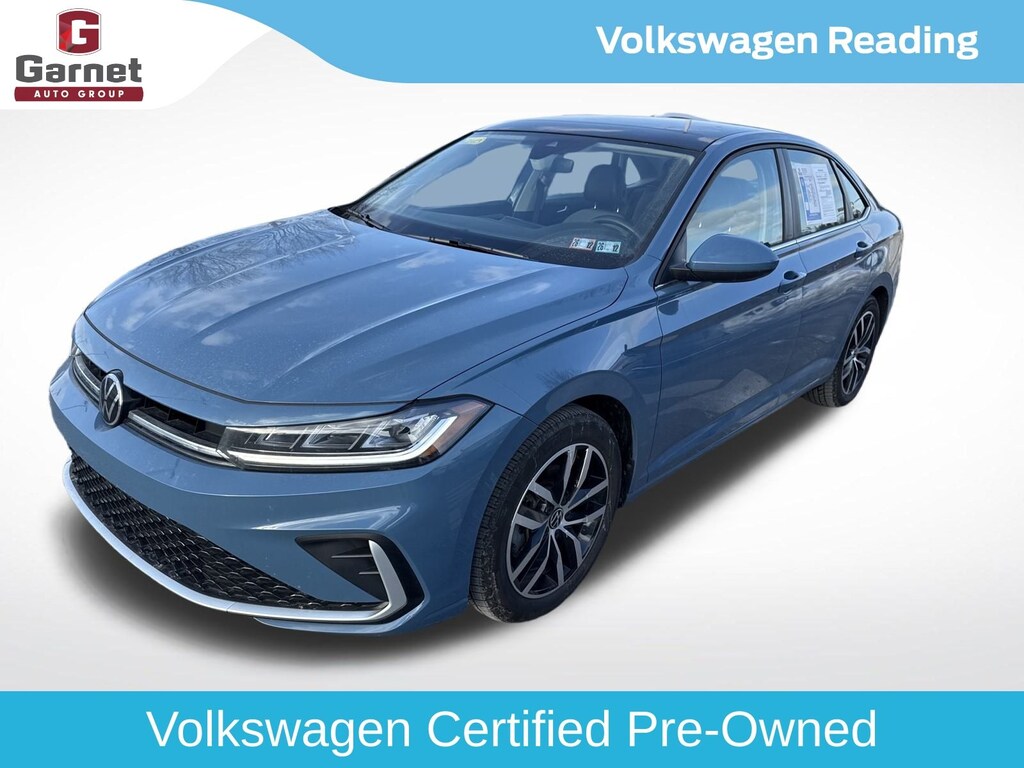 Used 2025 Volkswagen Jetta 1.5T SE Sedan