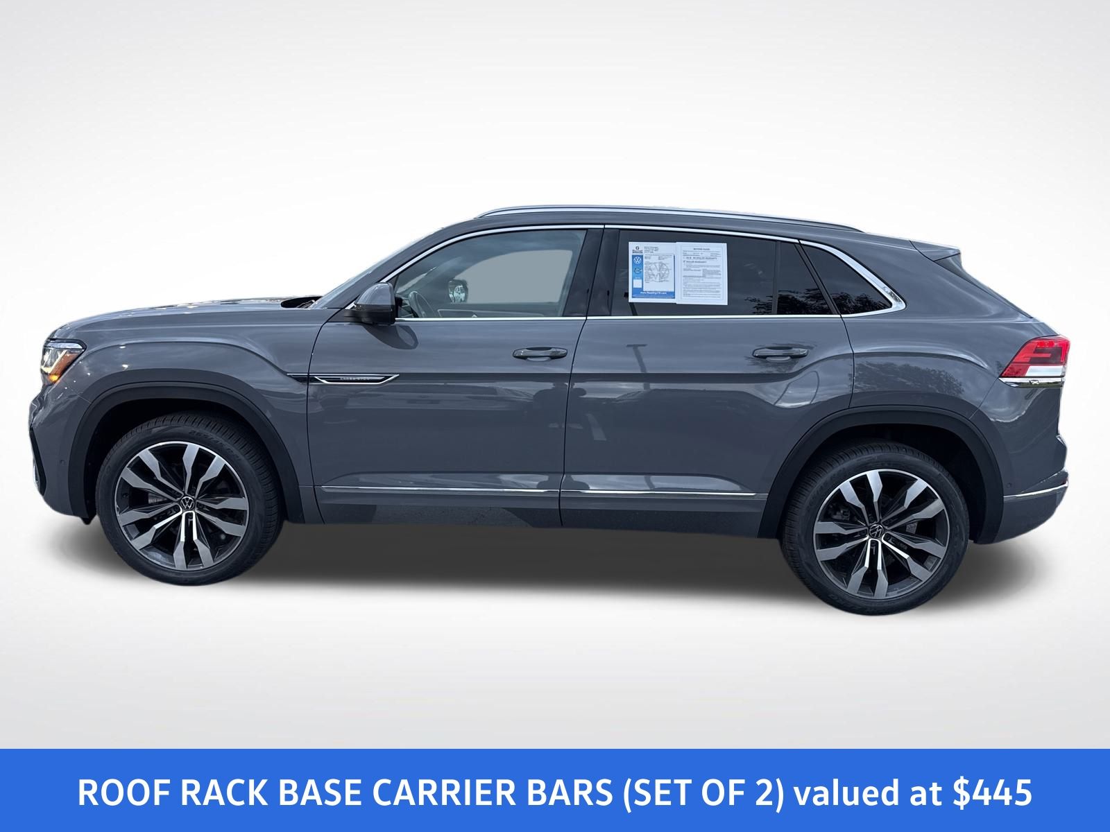 2023 Volkswagen Atlas Cross Sport V6 SEL Premium R-Line photo 2