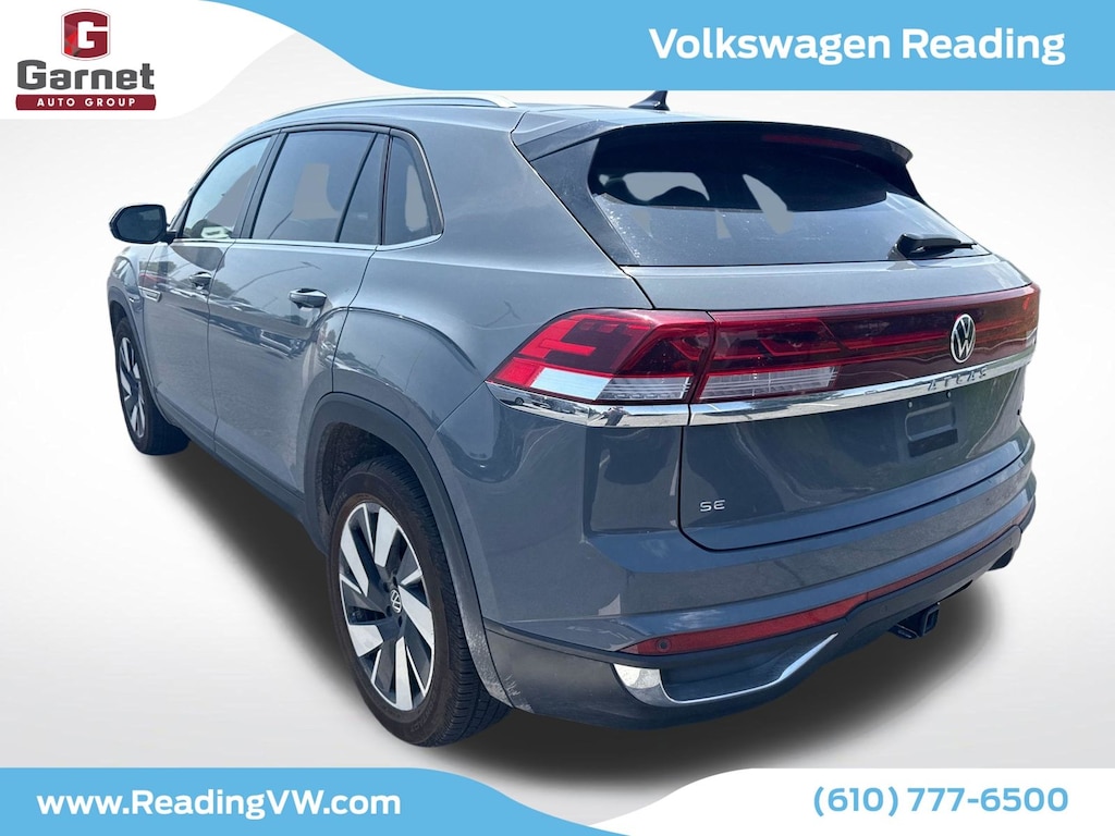 Used 2025 Volkswagen Atlas Cross Sport 2.0T SE w/Technology SUV