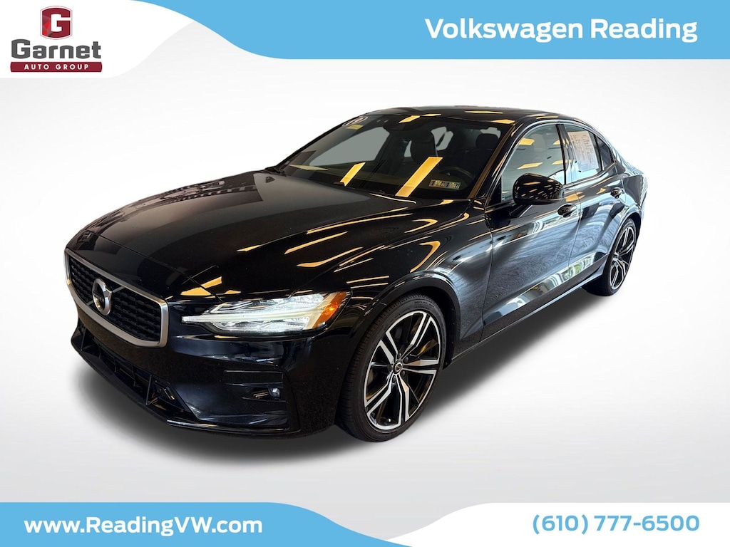 Used 2019 Volvo S60 T6 R-Design Sedan