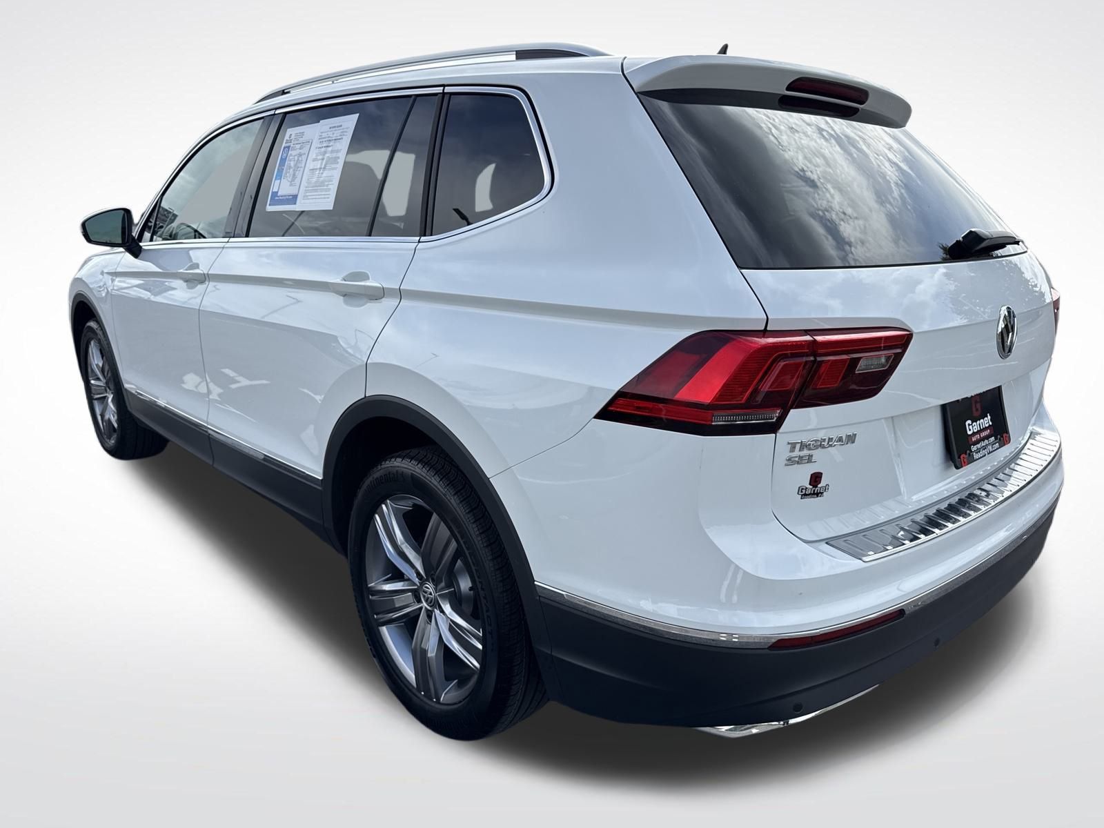 2021 Volkswagen Tiguan SEL photo 2