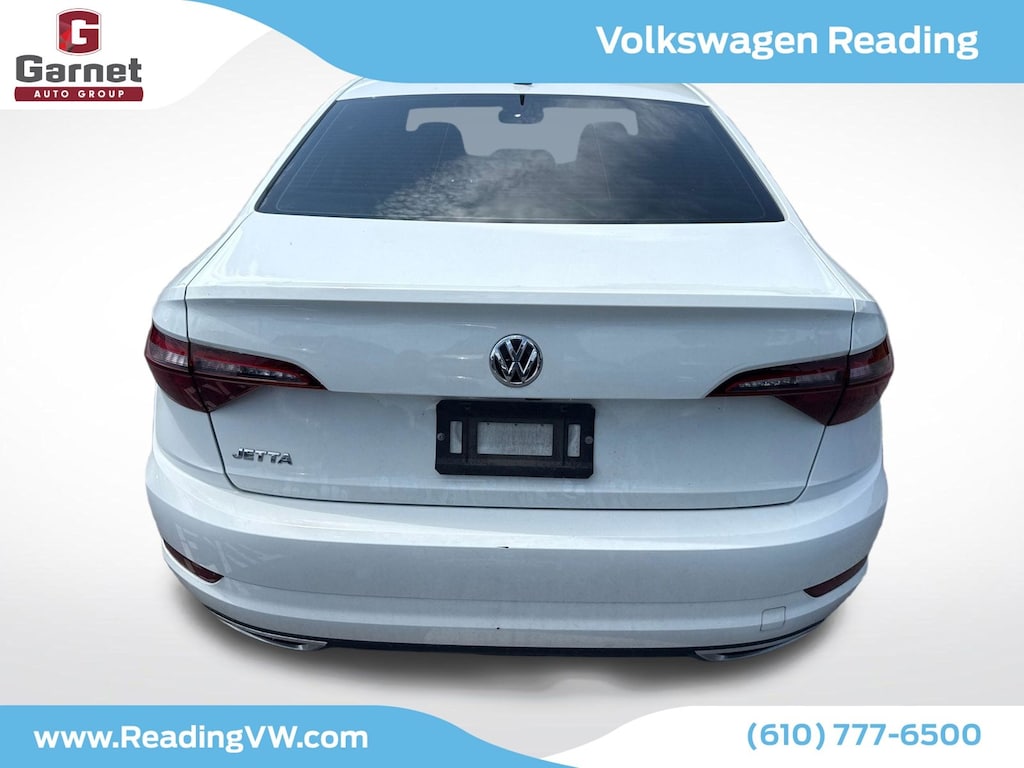 Certified 2021 Volkswagen Jetta R-Line Sedan