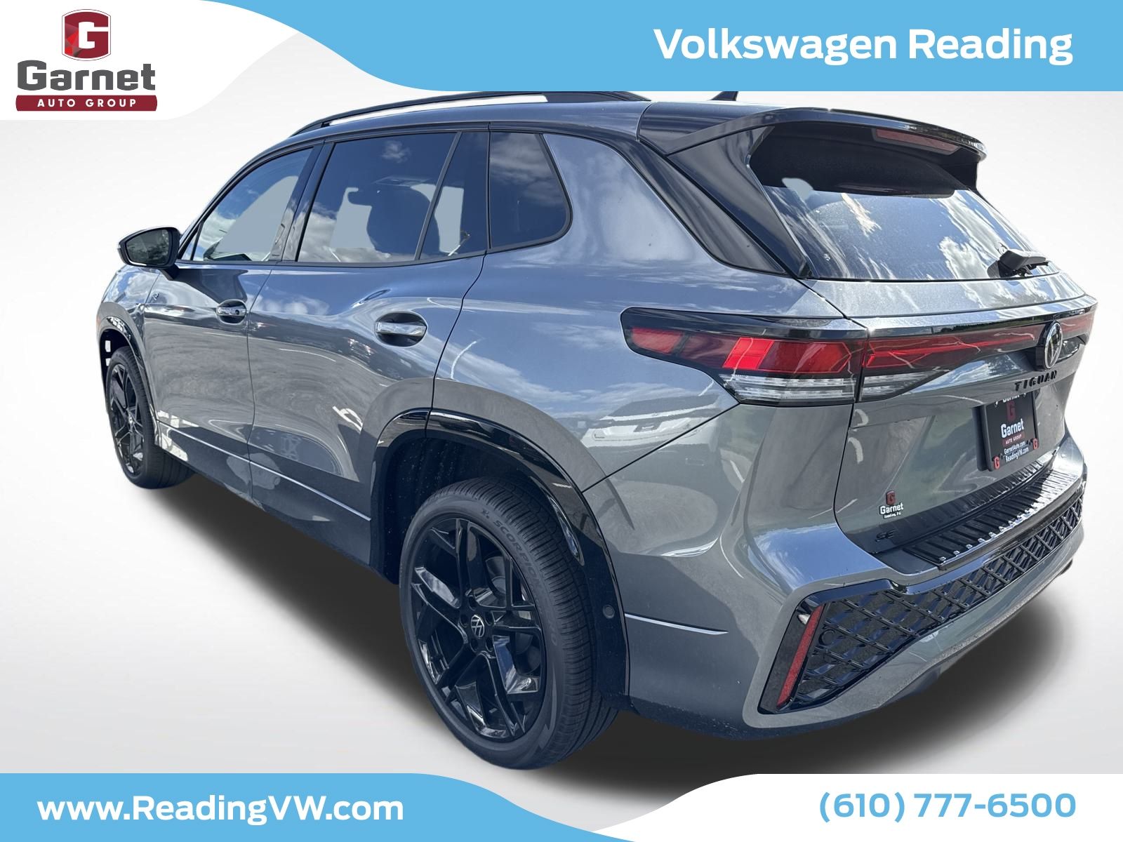 2025 Volkswagen Tiguan SE R-Line Black photo 3