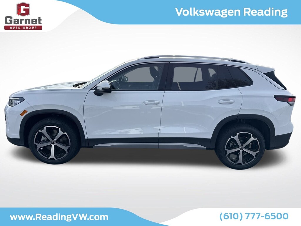 New 2025 Volkswagen Tiguan 2.0T SE SUV